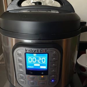 Meet your Posher, Robin